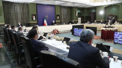 روحانی:کسب و کارهای کم‌خطر در استان‌ها از ‌٢٣ و در تهران از ۳۰ فروردین از سر گرفته می‌شود